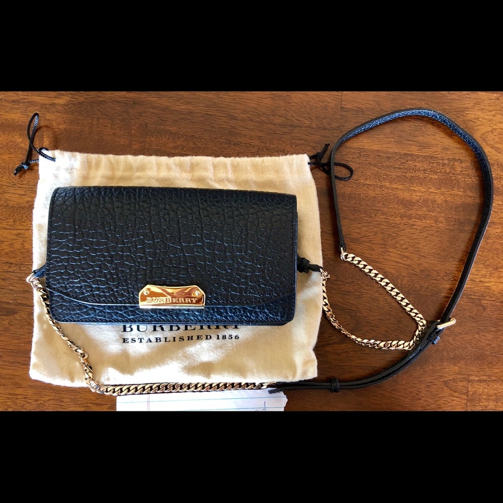 Burberry Maddison Wallet on Chain Black